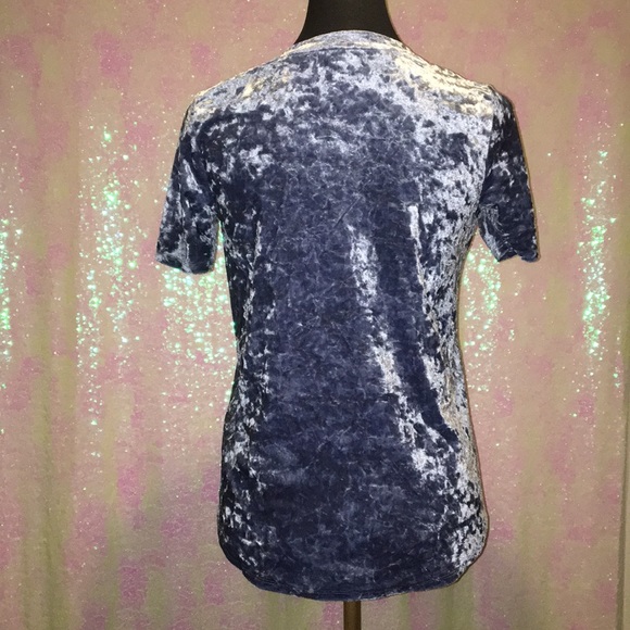 Velvet High-Low Top - Picture 2 of 3